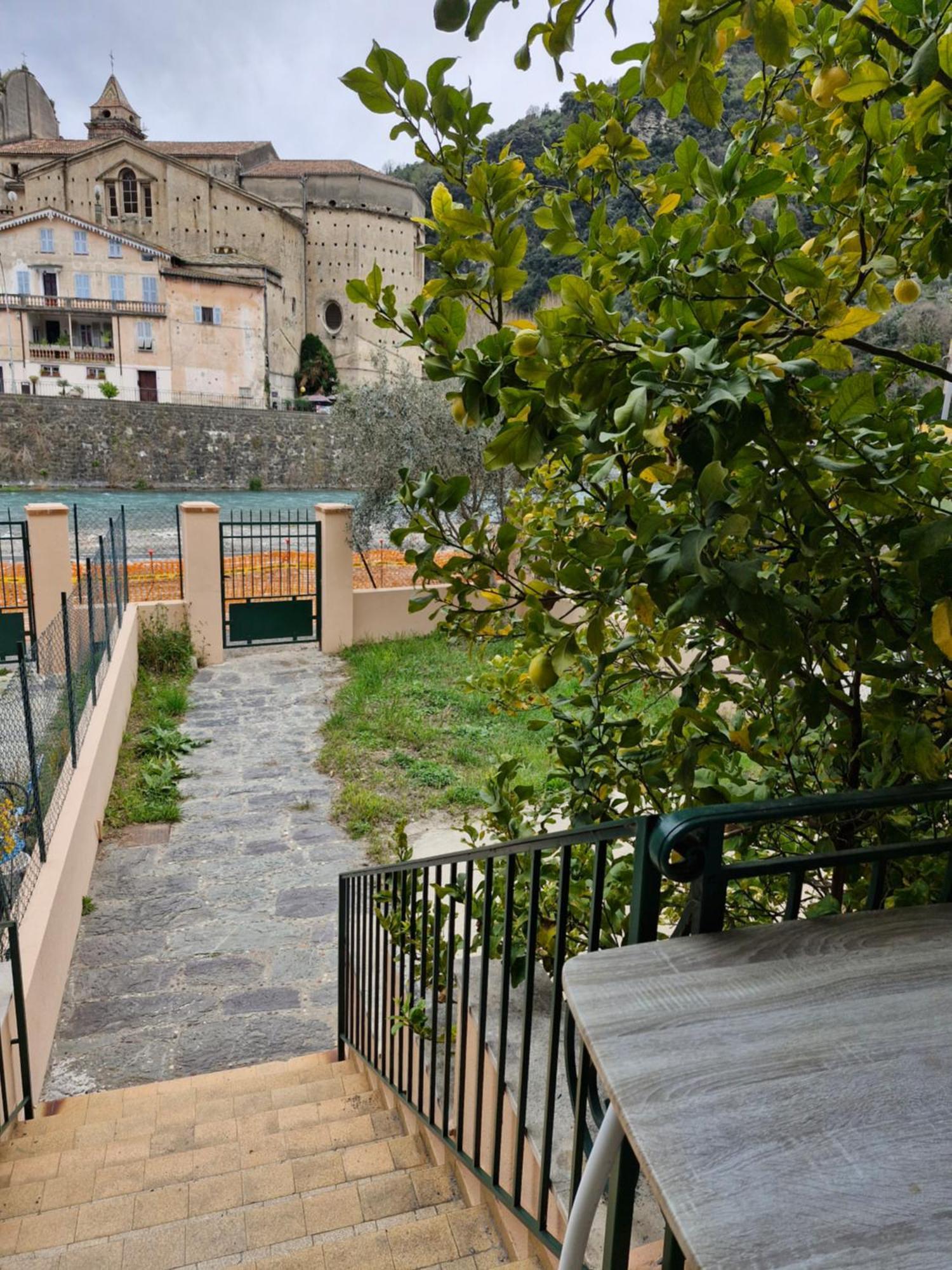 Ferienwohnung Superbe Rez-de-Jardin refait à neuf. Breil-sur-Roya Exterior foto